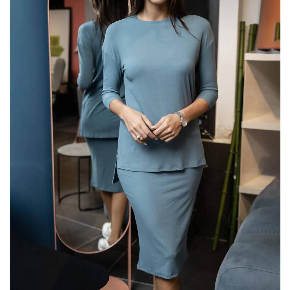 NEW DANIELLA FAYE ribbed high-low top in teal